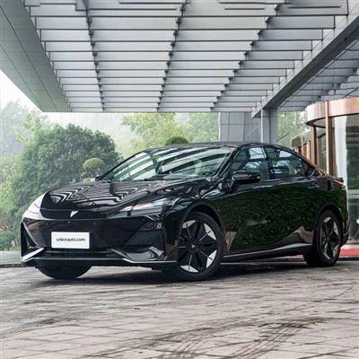 Deepal SL03 hibrid ferdehátú